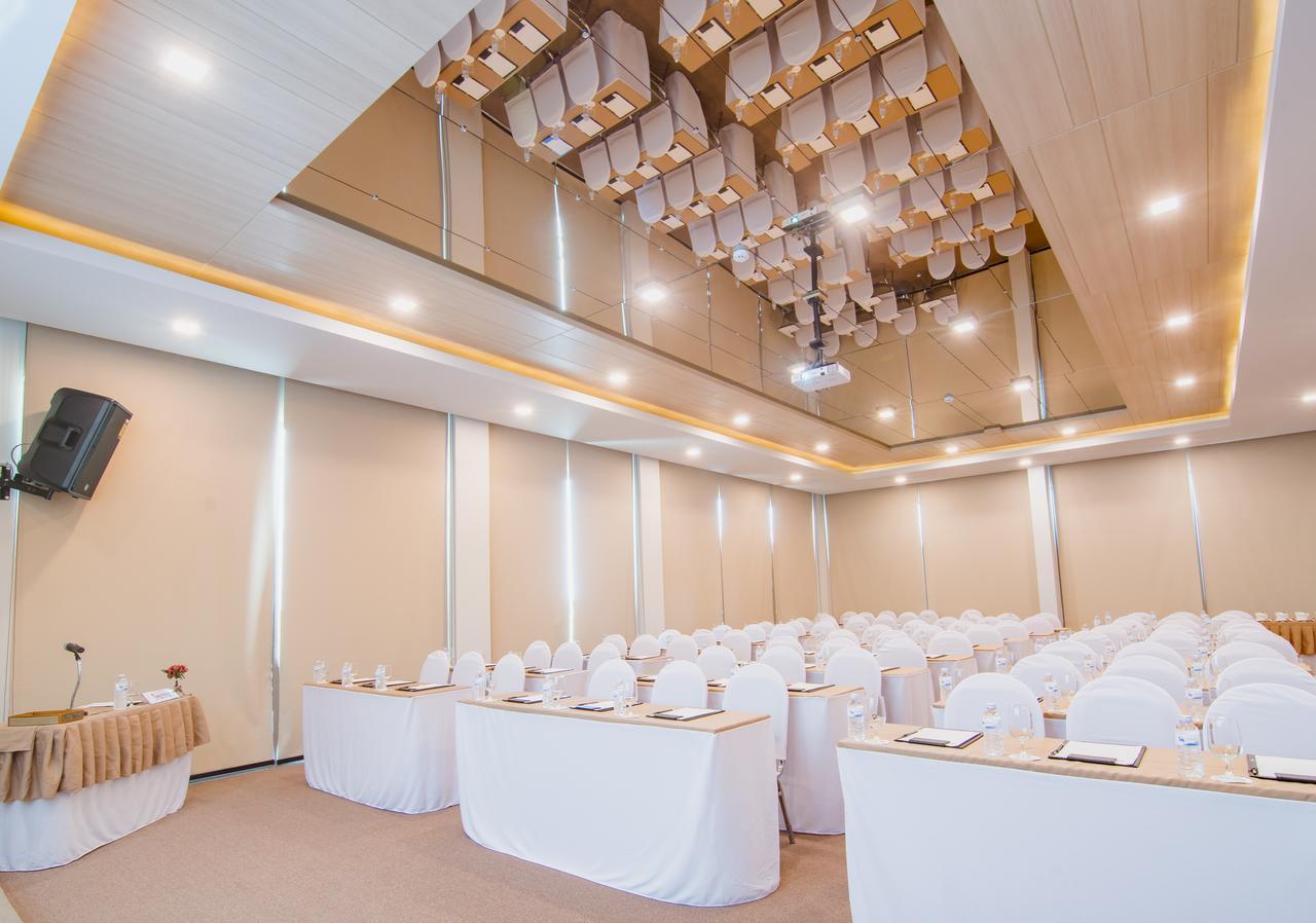 Hotel The Peak Chanthaburi Exterior foto